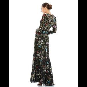 NWT Mac Duggal Black Floral